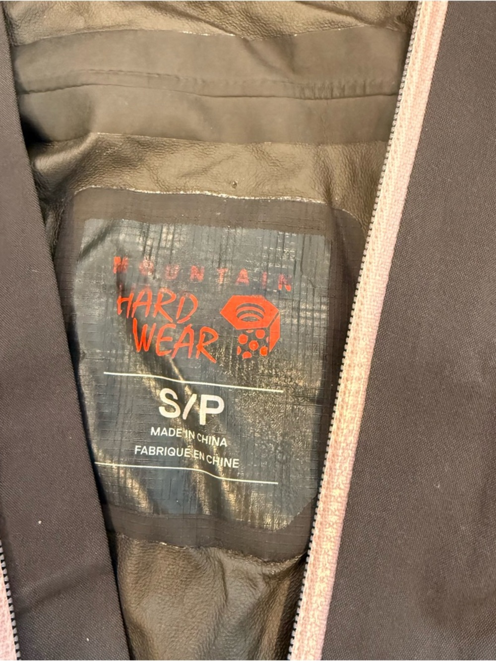 Mountain Hardwear Gortex Rain Jacket - Picture 2 of 10